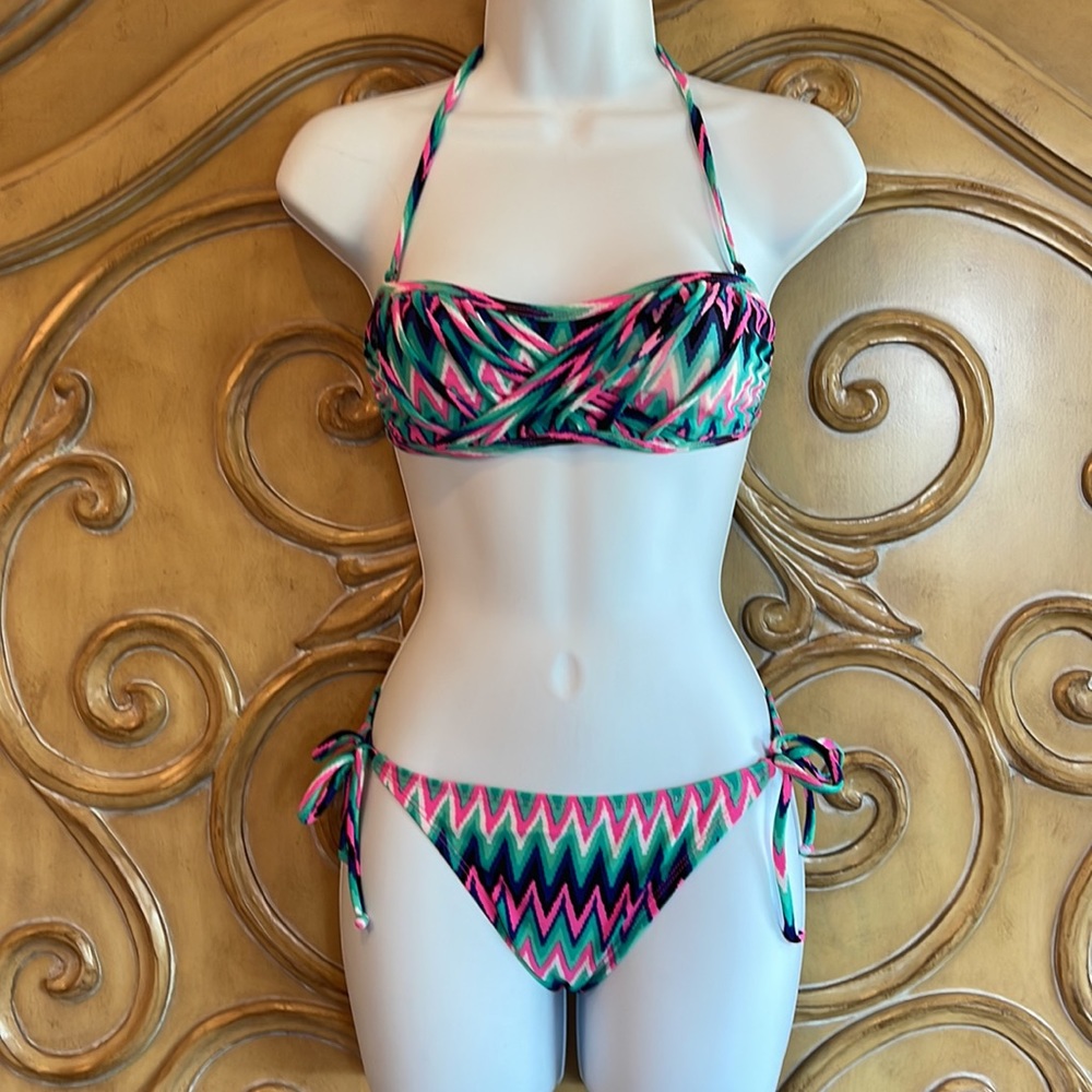 Xhilaration chevron stripe bikini